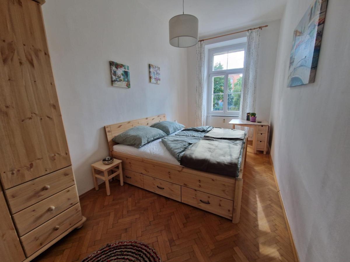 Entzueckendes Apartment Im Zentrum Грац Экстерьер фото