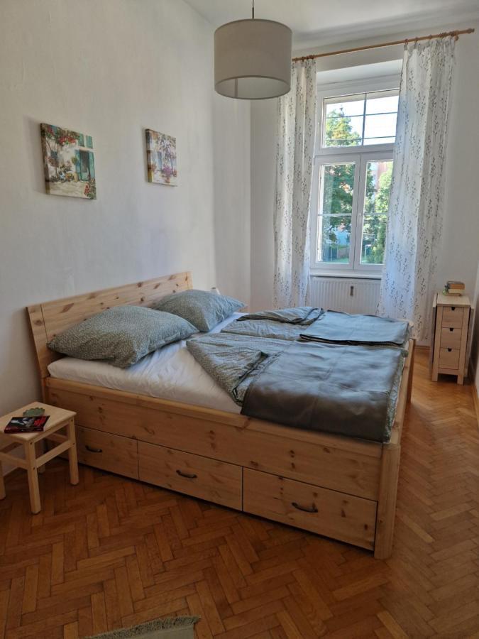Entzueckendes Apartment Im Zentrum Грац Экстерьер фото